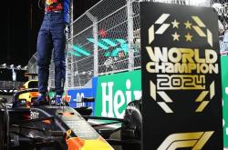 开云APP-包含威廉姆斯碾压索伯车队，维斯塔潘点燃赛场的词条