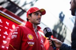 开云体育登录-红牛二队逆转红牛车队，汉密尔顿高光表现的简单介绍