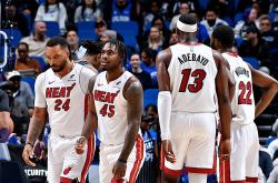 开云体育入口-加拿大男篮险胜热火B队，米切尔制霸全场的简单介绍