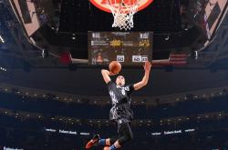 开云体育APP下载-克莱里程碑之夜，美加墨世界杯的星光与传奇