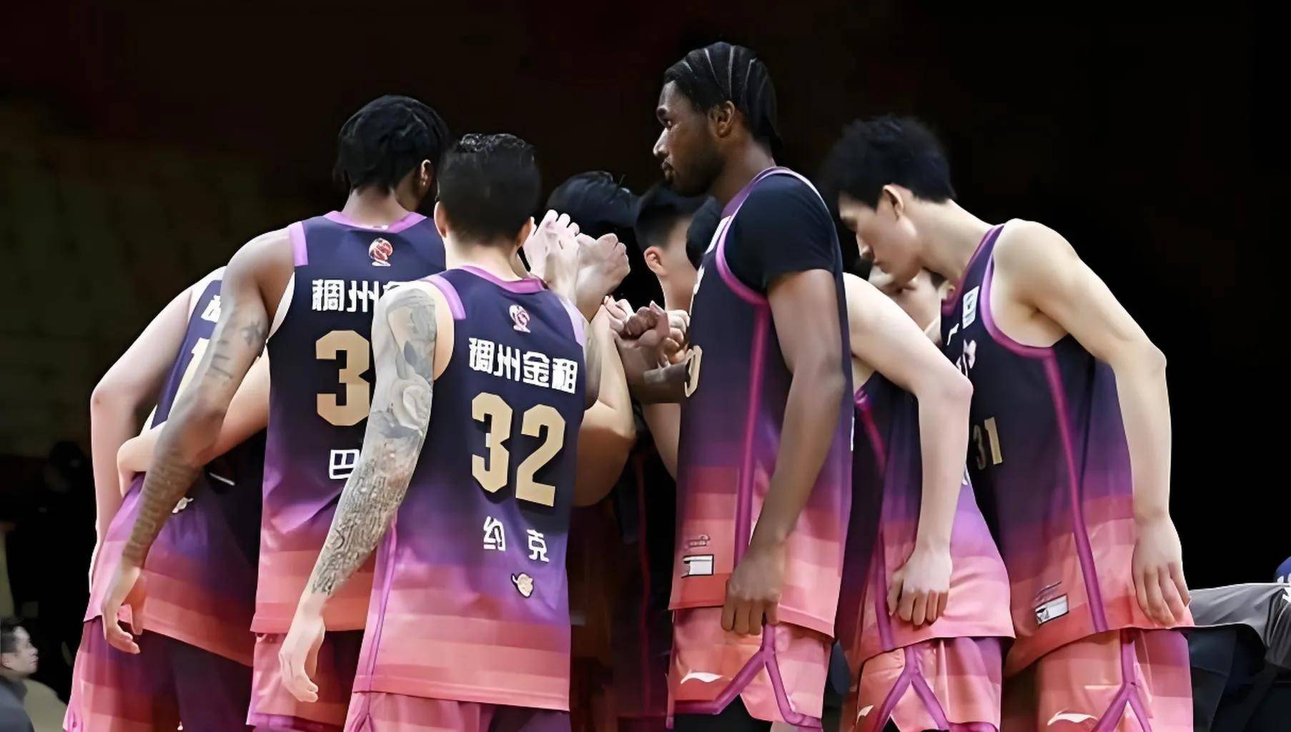包含浙江男篮豪取关键胜利，晋级希望再次升温的词条