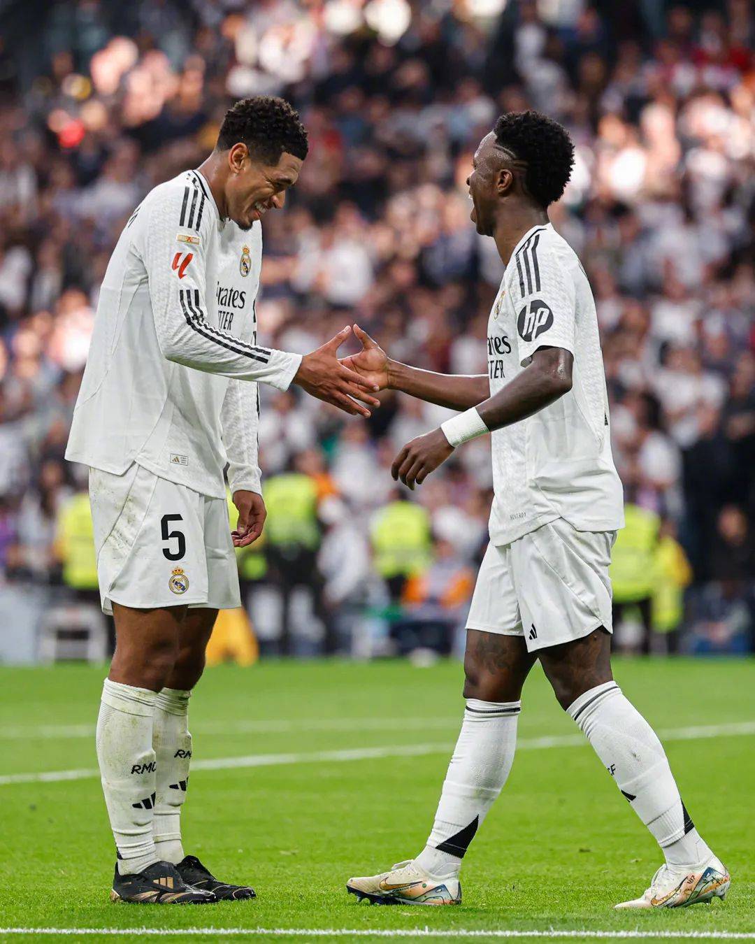 奥萨苏纳战平,领先优势缩小!的简单介绍 奥萨苏纳战平,领先优势缩小!的简单介绍