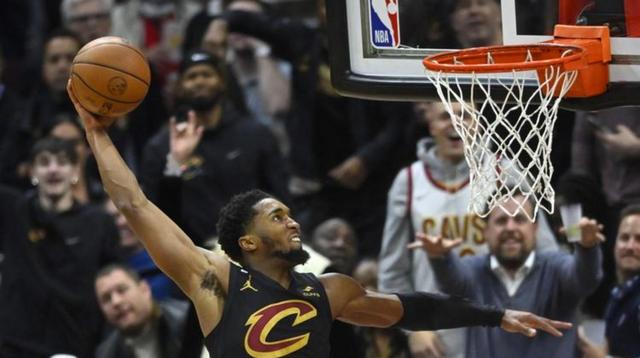 凯尔特人B队碾压快船,萨姆·米切尔一己之力扛起全队的简单介绍 凯尔特人B队碾压快船,萨姆·米切尔一己之力扛起全队的简单介绍