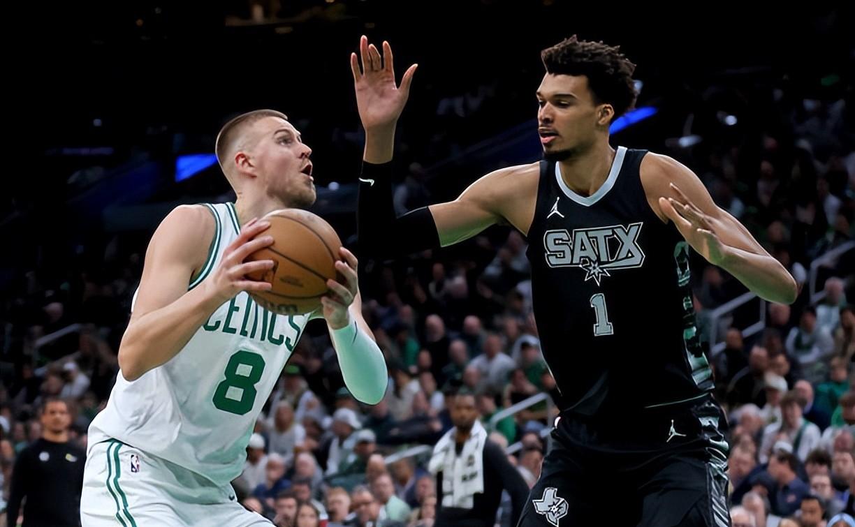 凯尔特人B队碾压快船,萨姆·米切尔一己之力扛起全队的简单介绍 凯尔特人B队碾压快船,萨姆·米切尔一己之力扛起全队的简单介绍