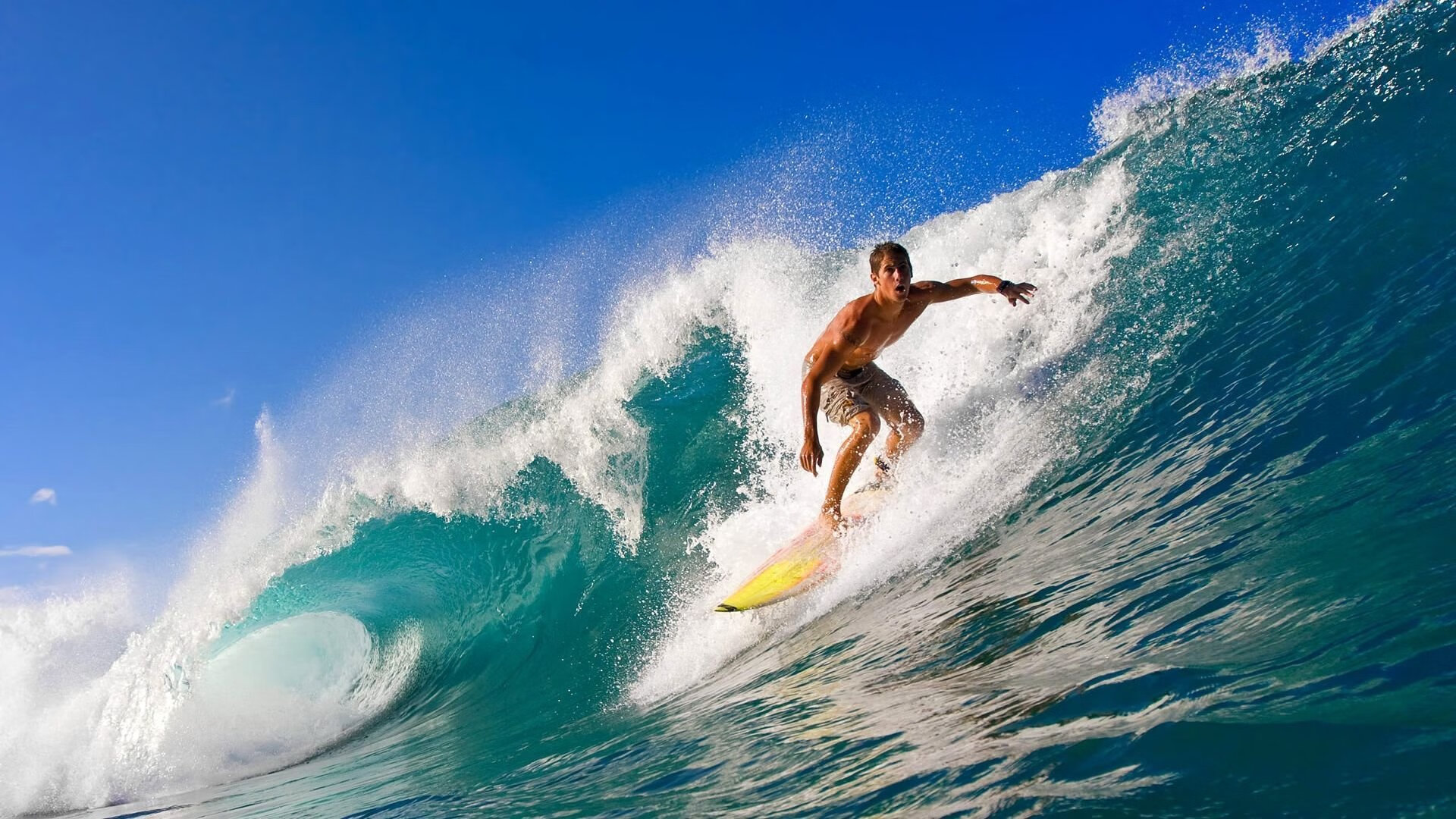 F1新赛季揭幕战之夜，赖斯如何成为聚光灯下的唯一焦点